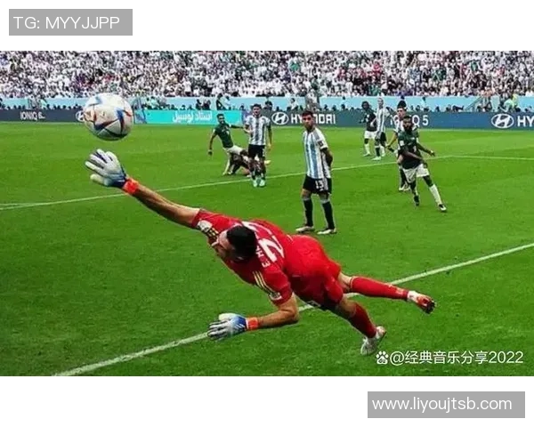 足球明星闭眼瞬间的精彩合集与美丽画面欣赏